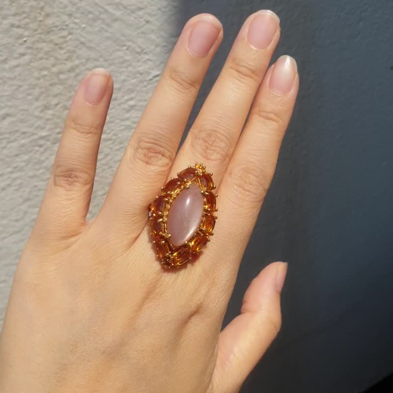 桃色月光石戒指，饰有黄水晶宝石，925 银 - 戒指 - 宝石 粉红色