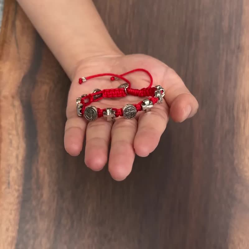 圣本笃十字架 天主教手鍊 红色 手工编织可调节长度 8250058 - 手链/手环 - 其他材质 红色