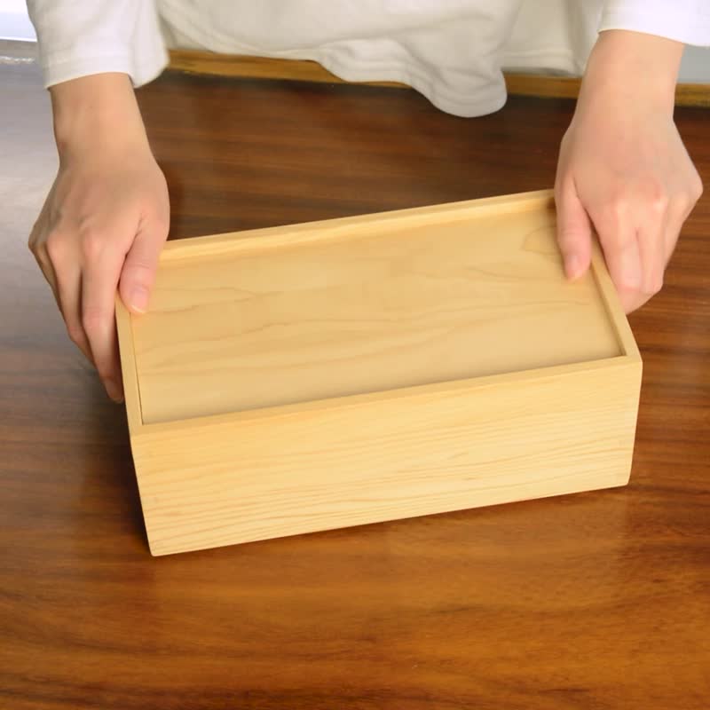 台湾桧木面纸盒-圆边下拉式|北欧风格实木片式卫生纸包抽取收纳盒 - 纸巾盒 - 木头 金色