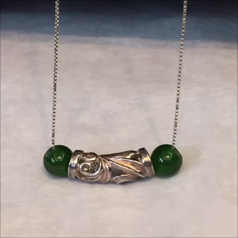 925纯银宝石项链 绿透辉石银坠 2颗天然石圆珠 可定制延长链 - 项链 - 纯银 绿色