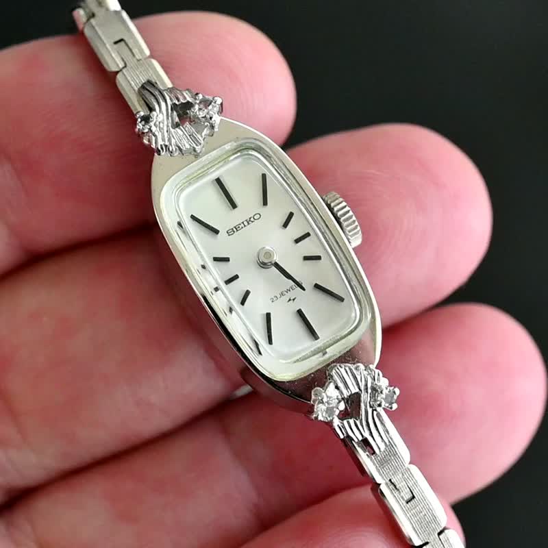 [SEIKO] 复古 SEIKO 女士手动上链手表银表盘 WGP白金日本发货 - 女表 - 不锈钢 银色