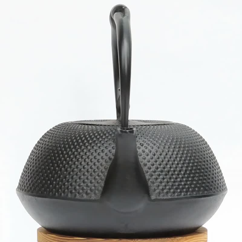 南部鉄器 鉄瓶 平形アラレ ひねりつる 黒 1.6L 日本製 IH対応 - 茶具/茶杯 - 其他金属 黑色