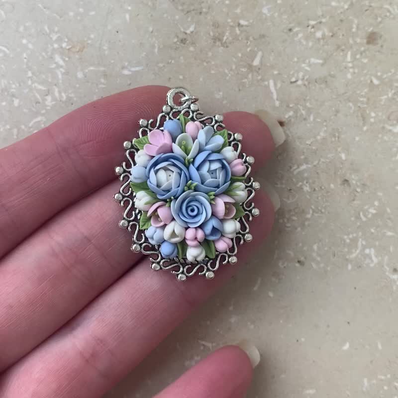 Handmade Flower Pendant Blossom Necklace Polymer Clay Jewelry With Tiny Flowers - 项链 - 粘土 蓝色