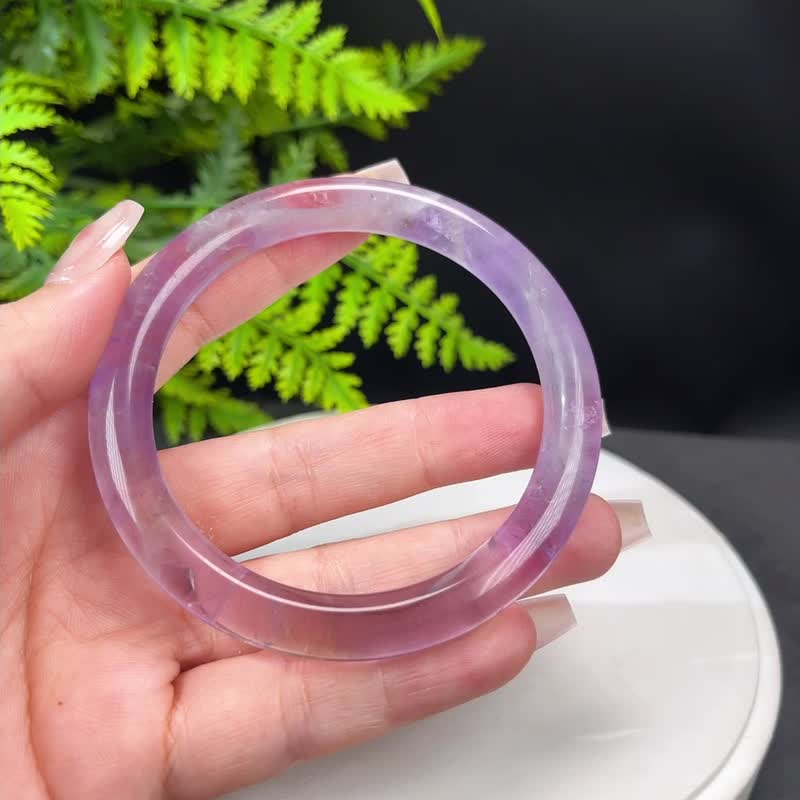 精品 紫水晶手镯 62MM 冰透闪片圆条紫色水晶手环 智慧创意洞悉 - 手链/手环 - 水晶 紫色