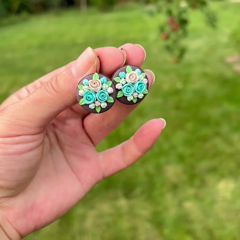 Dangle Earrings With Tiny Flowers Handmade Stylish Earrings Gift For Women - 耳环/耳夹 - 粘土 多色