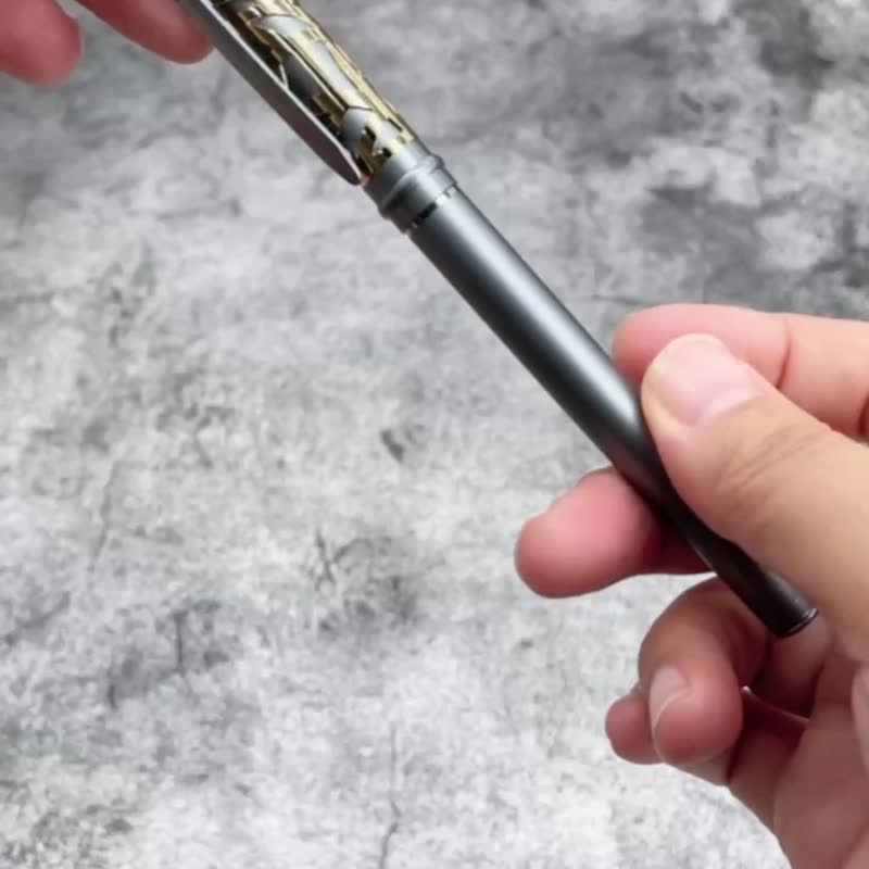 【快速定制_生日礼物】赠刻字_Betrue_蚀刻尊贵金钢珠笔 送皮笔套 - 钢珠笔 - 铜/黄铜 金色