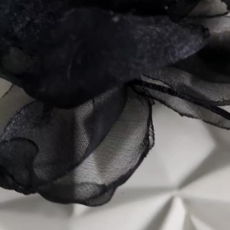 黑色乌干纱纱花卉颈链 - 项链 - 其他材质 黑色